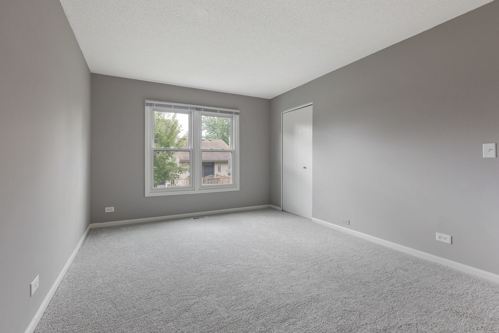 135 Encina Drive, Naperville, IL 60540