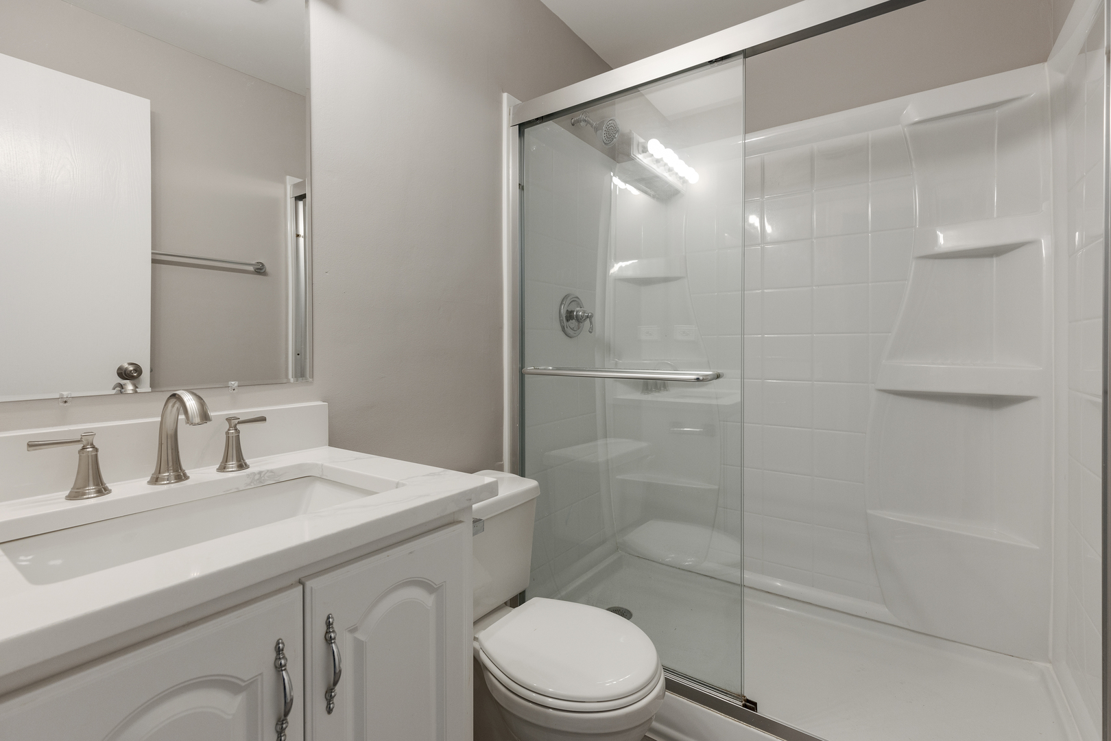 135 Encina Drive, Naperville, IL 60540