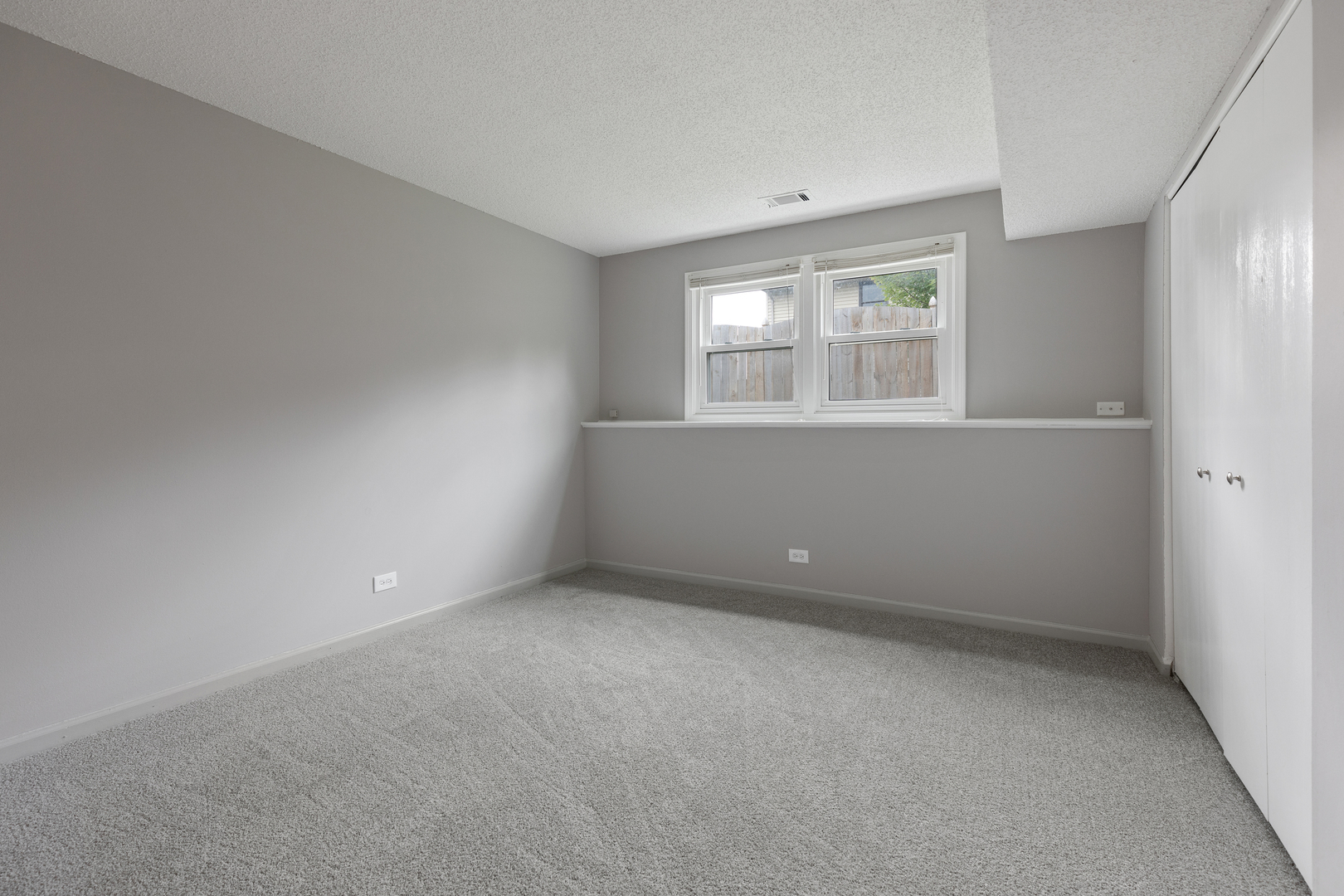 135 Encina Drive, Naperville, IL 60540