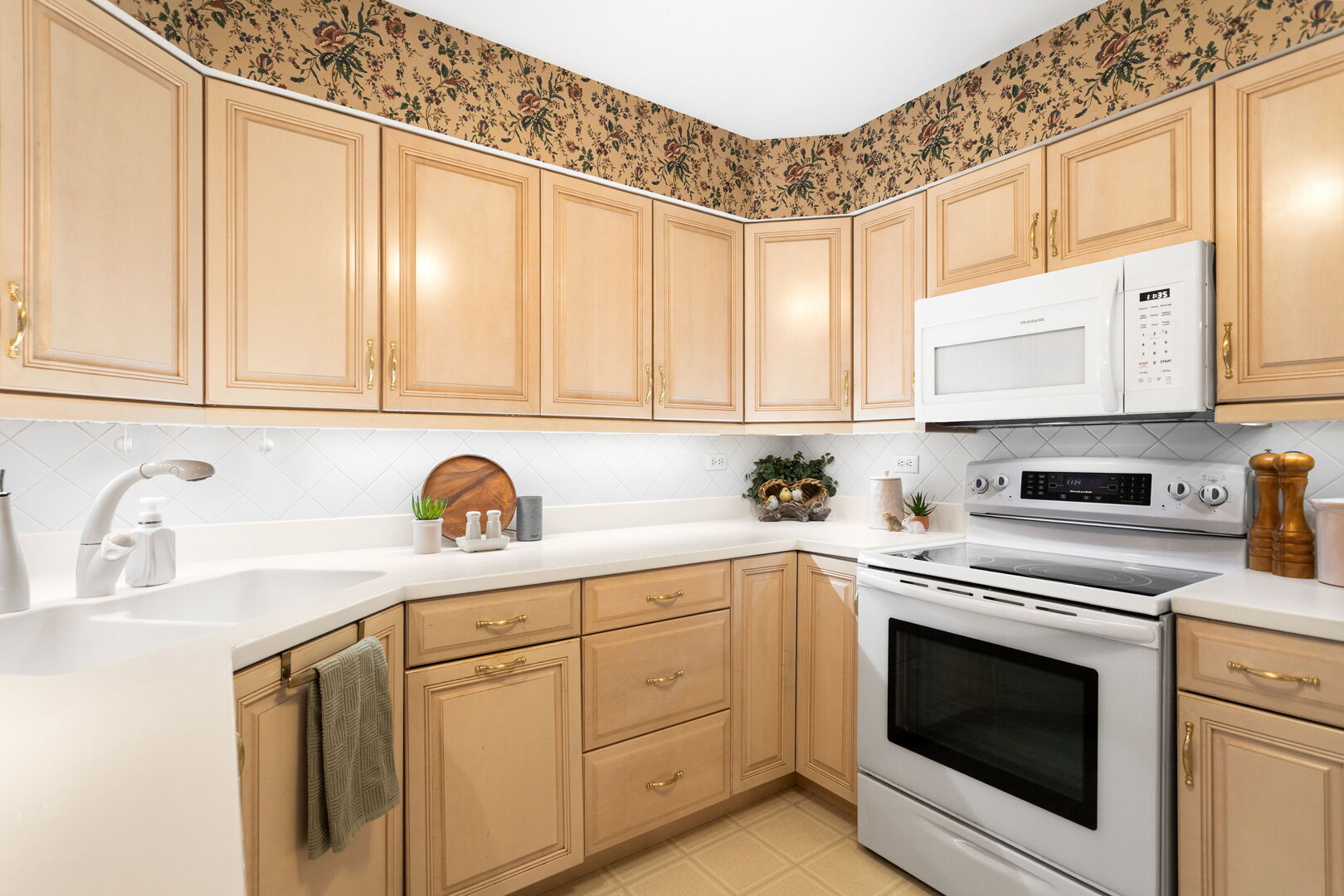 5221 Fair Elms Avenue, Western Springs, IL 60558