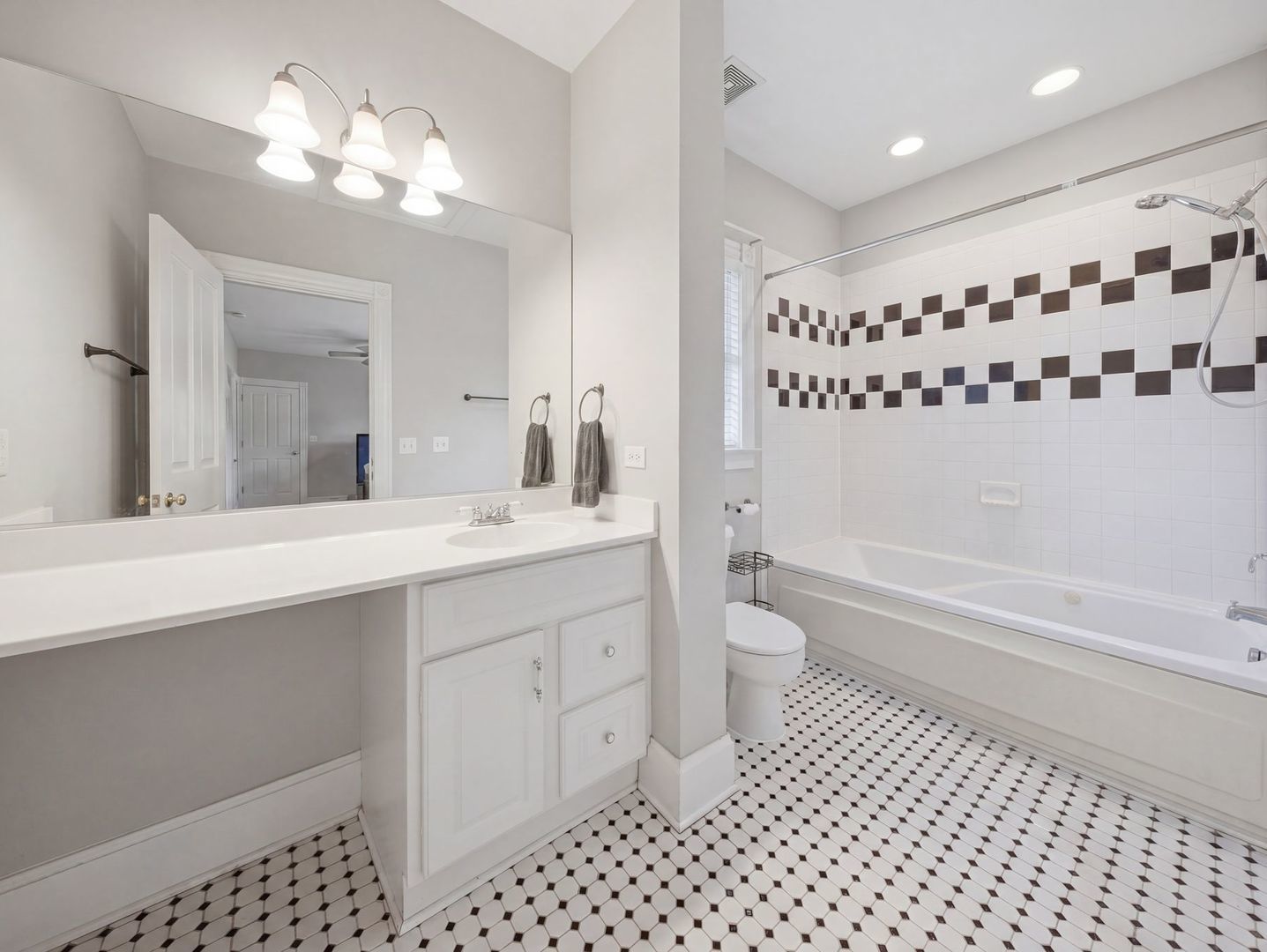 143 S Liberty Street, Elgin, IL 60120