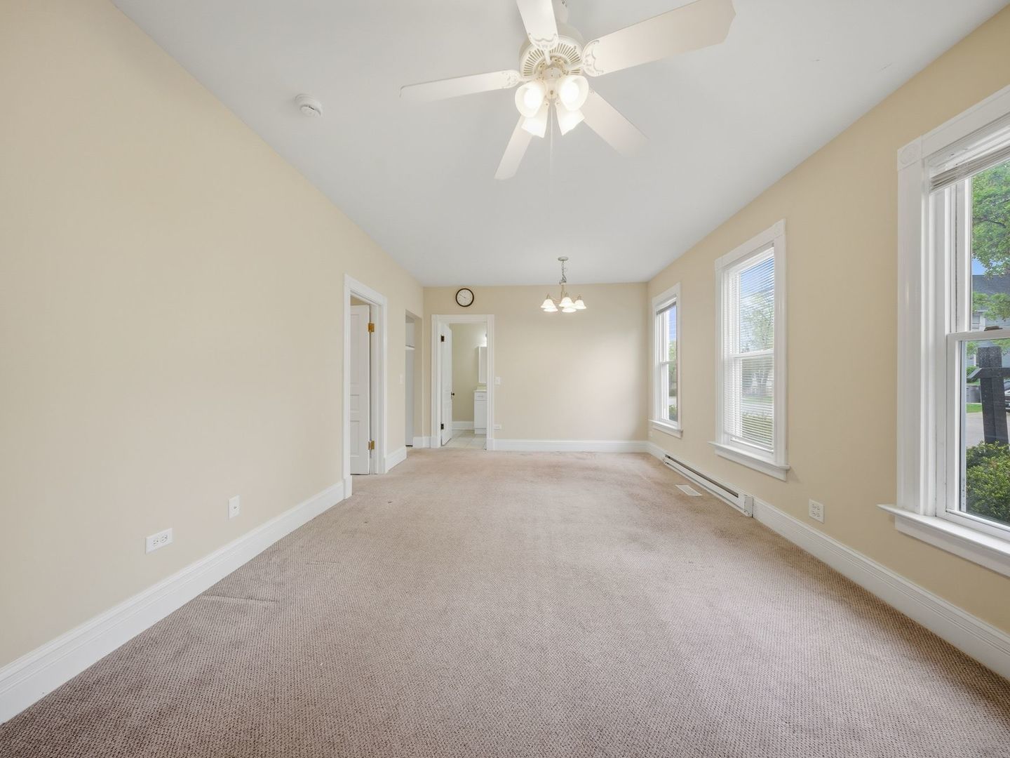 143 S Liberty Street, Elgin, IL 60120