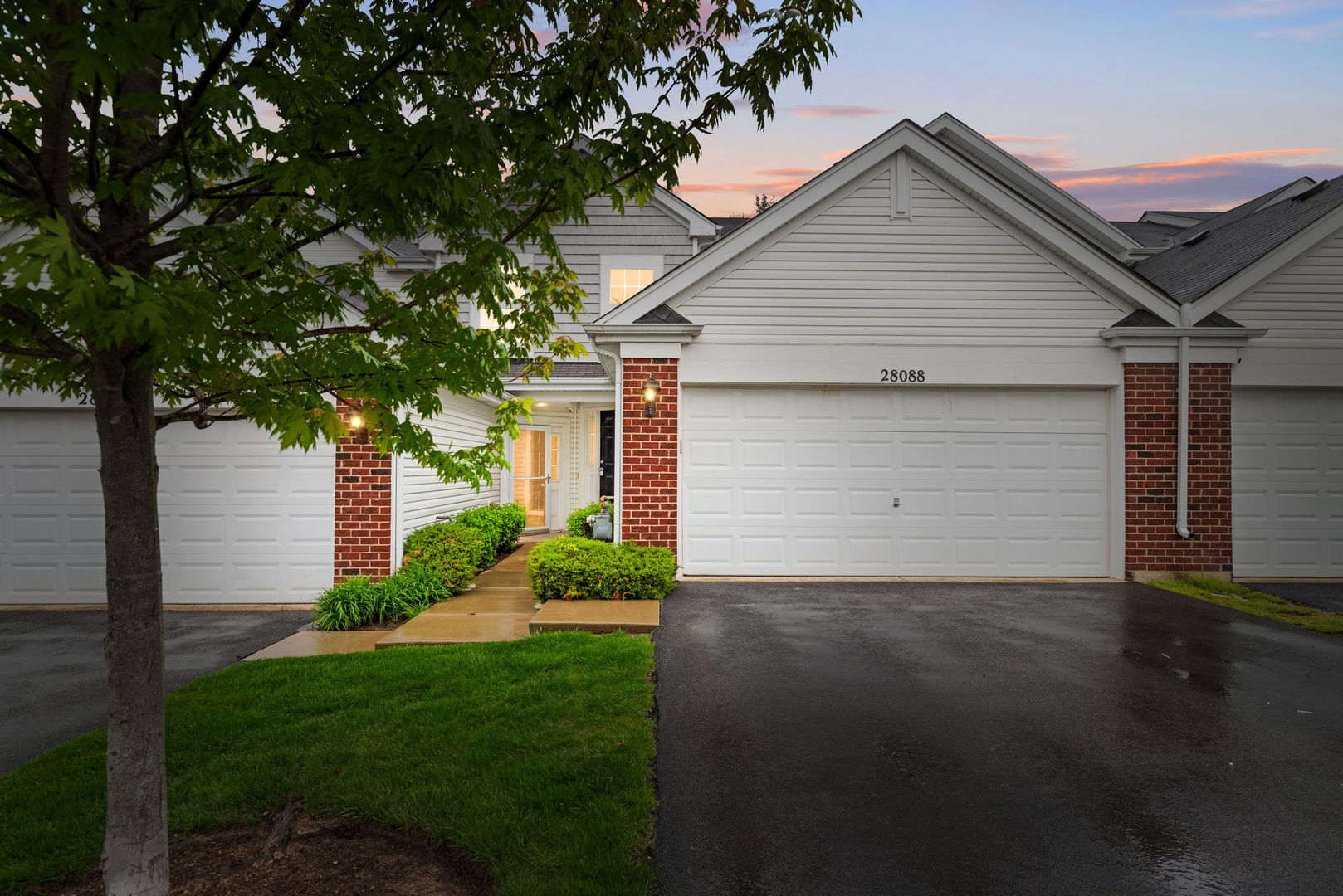 28088 W Niagara Street, Lakemoor, IL 60051