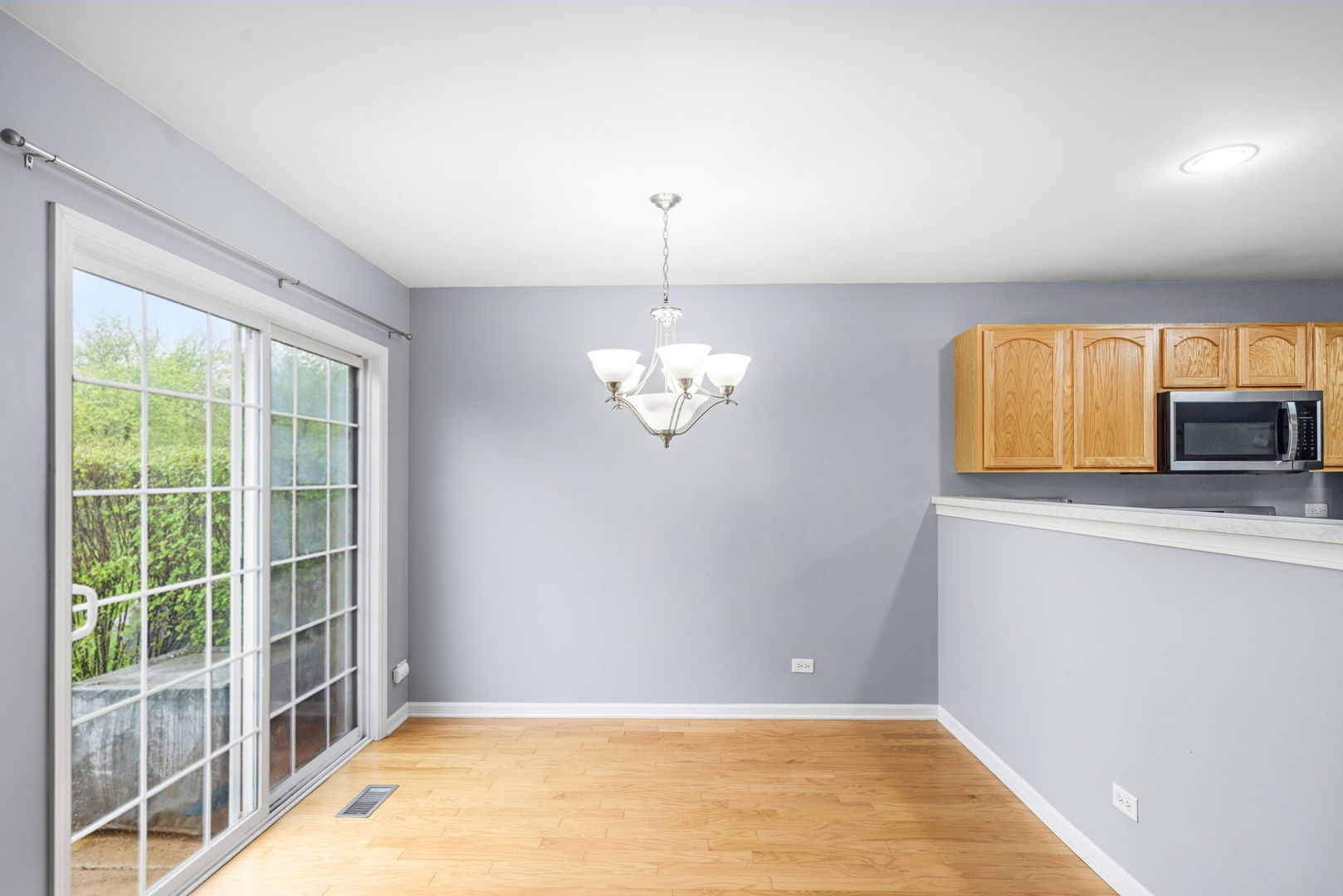 28088 W Niagara Street, Lakemoor, IL 60051