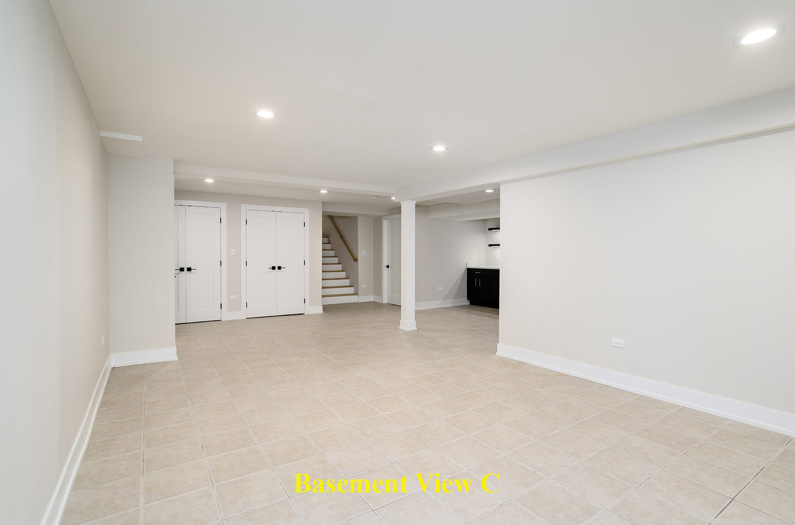 530 Cumberland Trail, Elgin, IL 60123