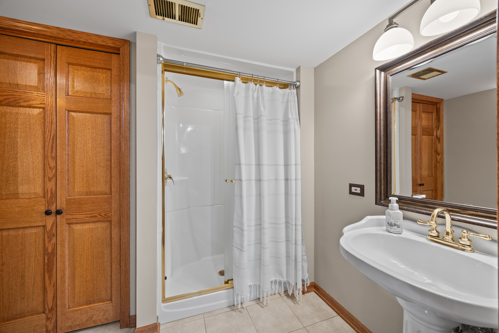 17131 Warbler Lane, Orland Park, IL 60467