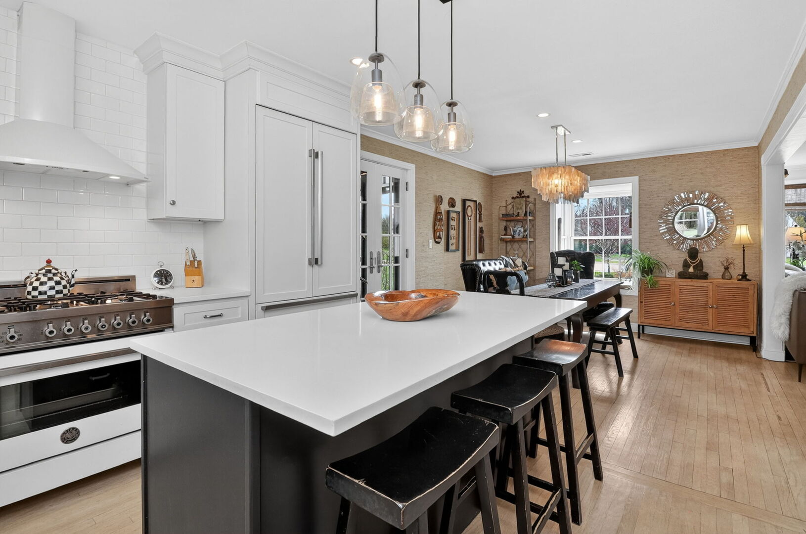 284 Chesterfield Avenue, Glen Ellyn, IL 60137