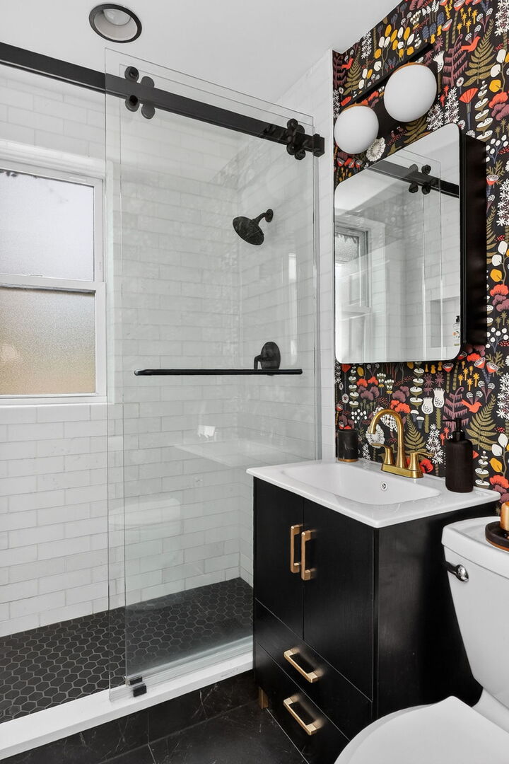 284 Chesterfield Avenue, Glen Ellyn, IL 60137