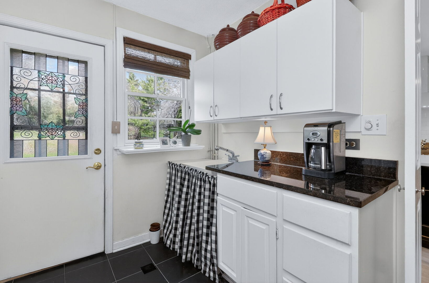 284 Chesterfield Avenue, Glen Ellyn, IL 60137