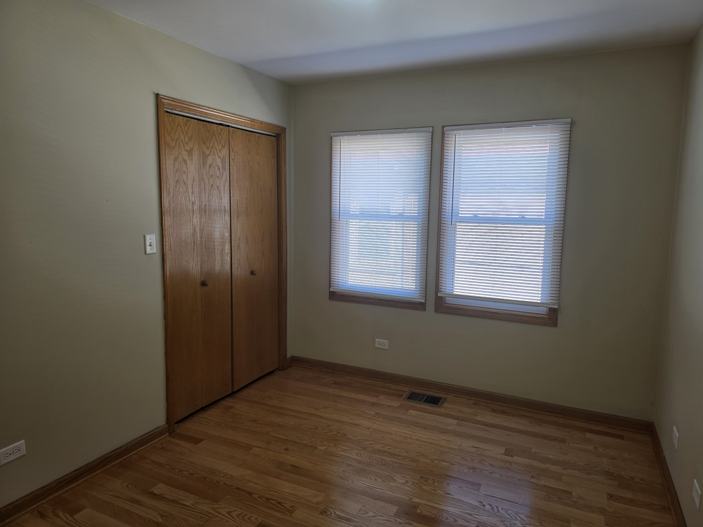 3549 N Octavia Avenue, Chicago, IL 60634