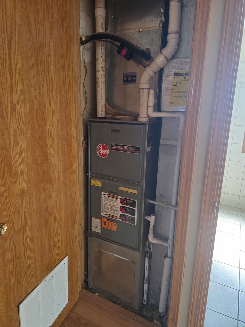 3549 N Octavia Avenue, Chicago, IL 60634