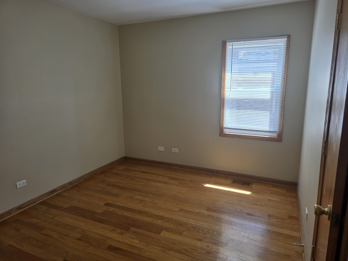 3549 N Octavia Avenue, Chicago, IL 60634