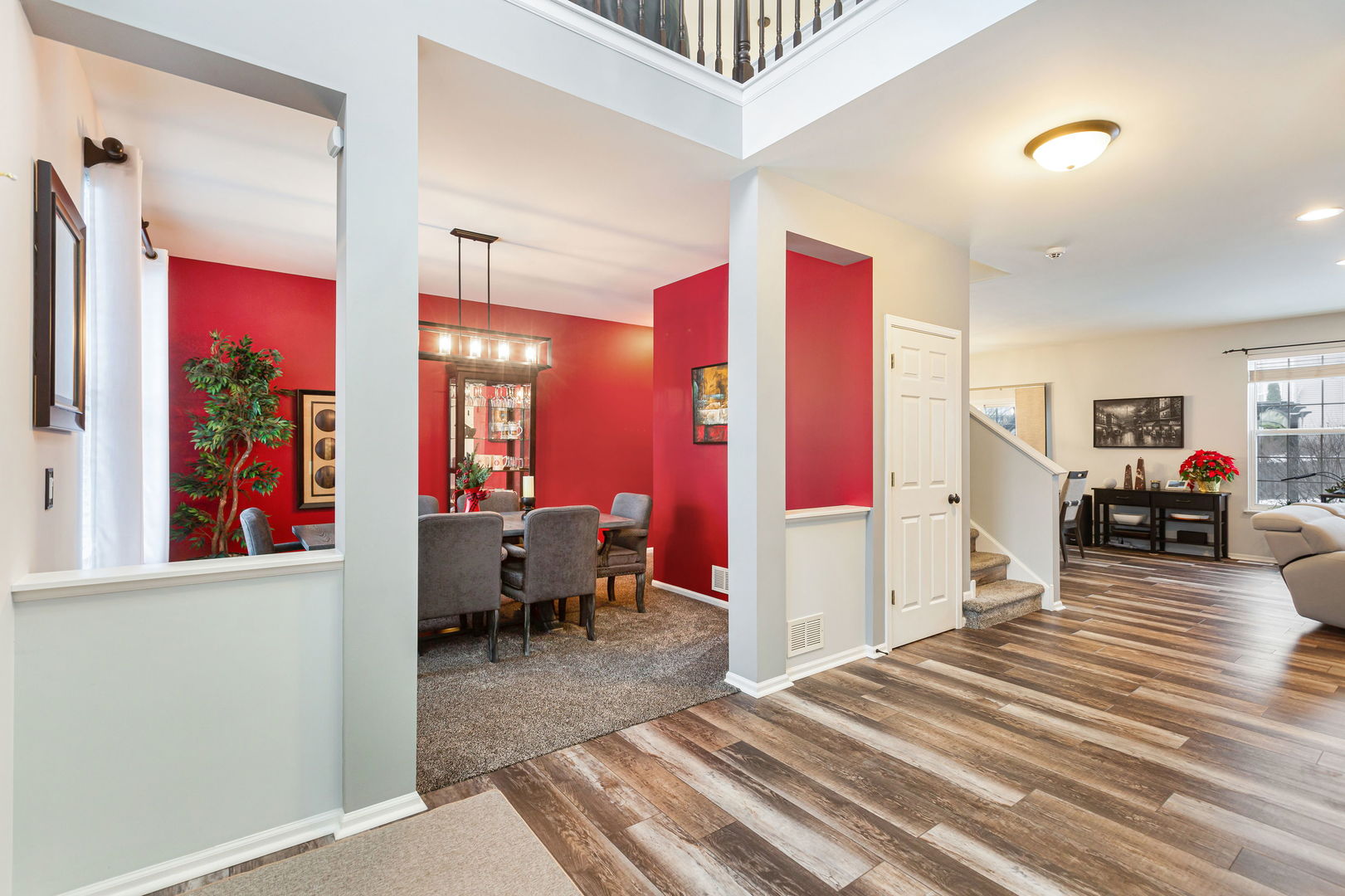 658 N Silver Leaf Lane, Round Lake, IL 60073