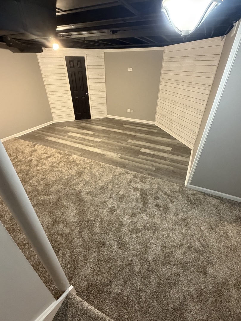 658 N Silver Leaf Lane, Round Lake, IL 60073