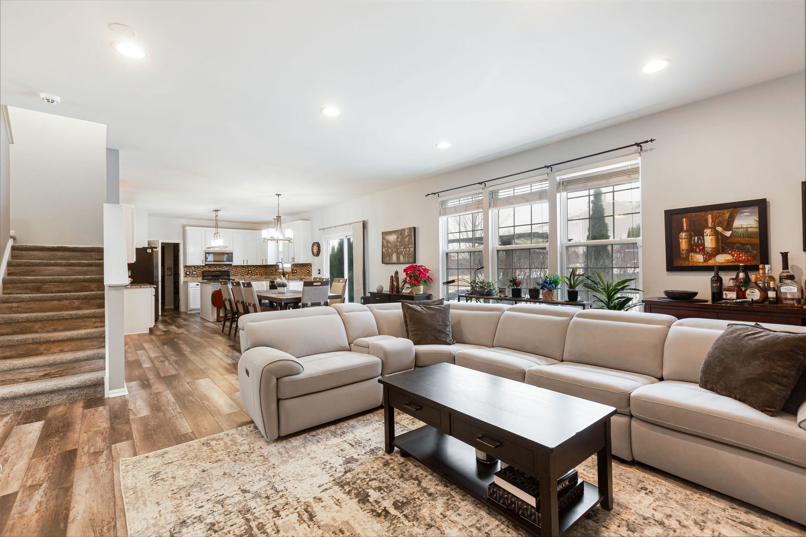 658 N Silver Leaf Lane, Round Lake, IL 60073