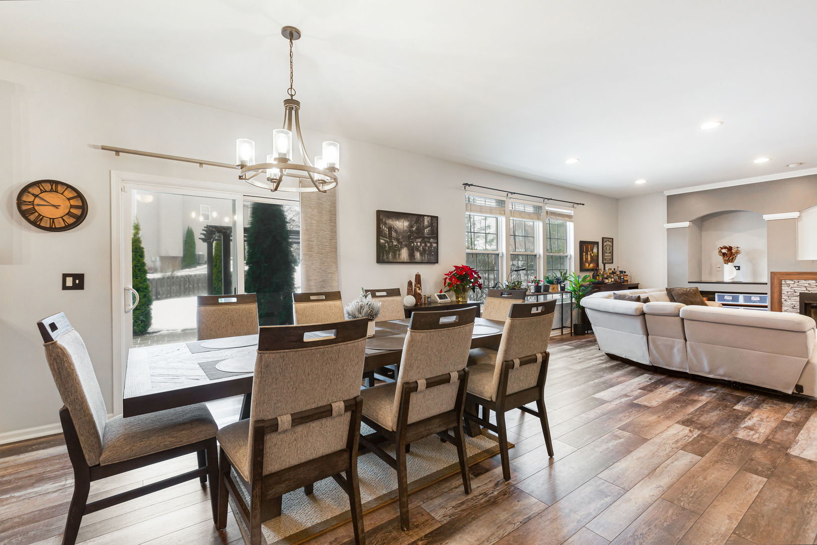 658 N Silver Leaf Lane, Round Lake, IL 60073