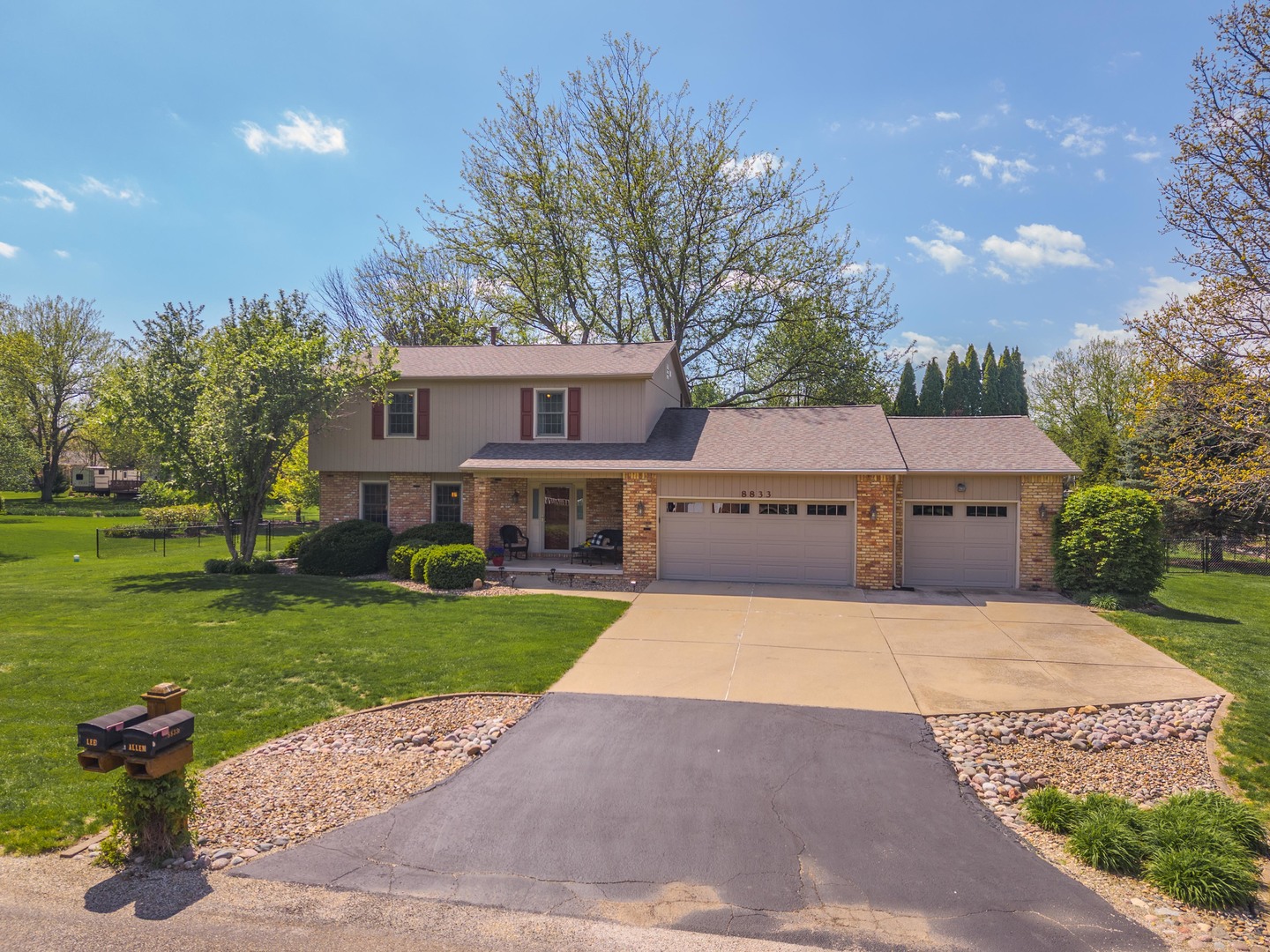 Bloomington, IL 61705