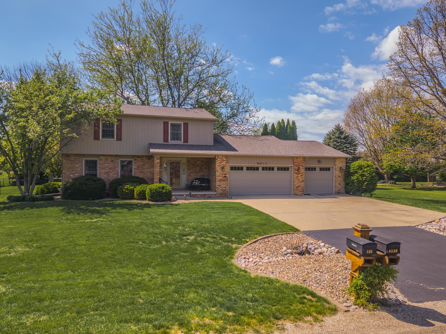 Bloomington, IL 61705