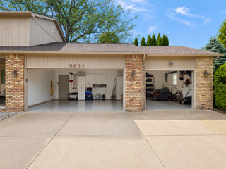8833 Tamarac Way, Bloomington, IL 61705