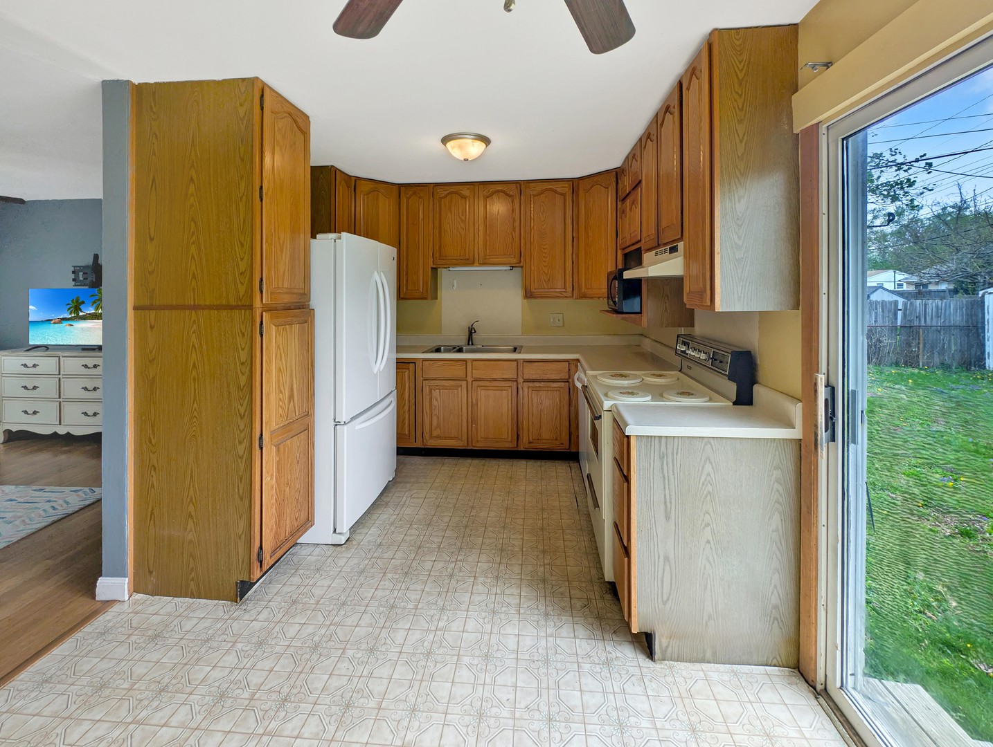 1203 Mount Vernon Drive, Bloomington, IL 61704