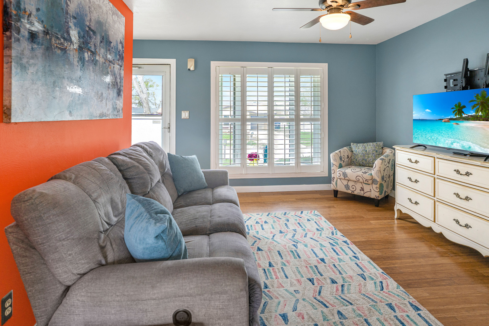 1203 Mount Vernon Drive, Bloomington, IL 61704