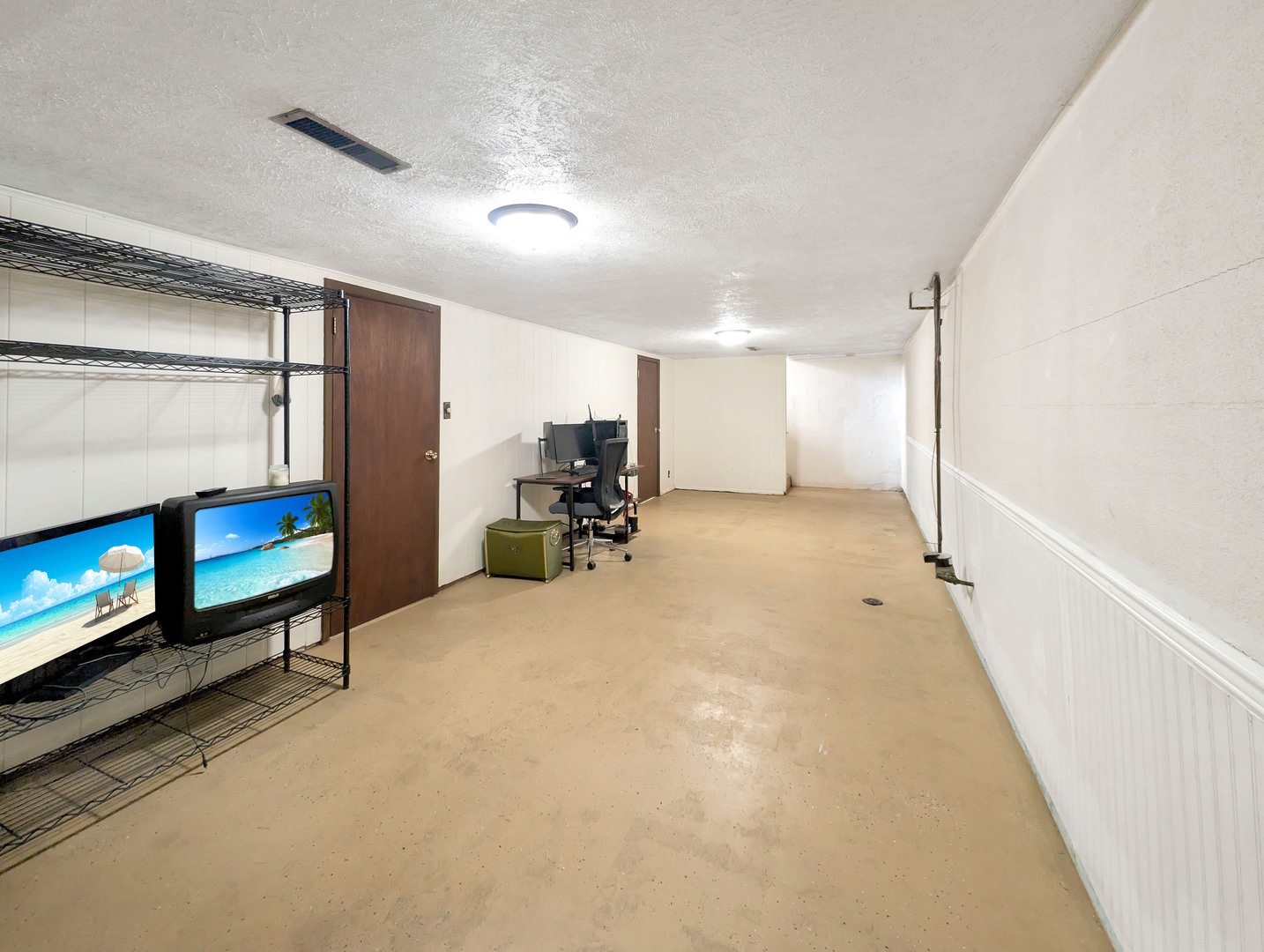 1203 Mount Vernon Drive, Bloomington, IL 61704