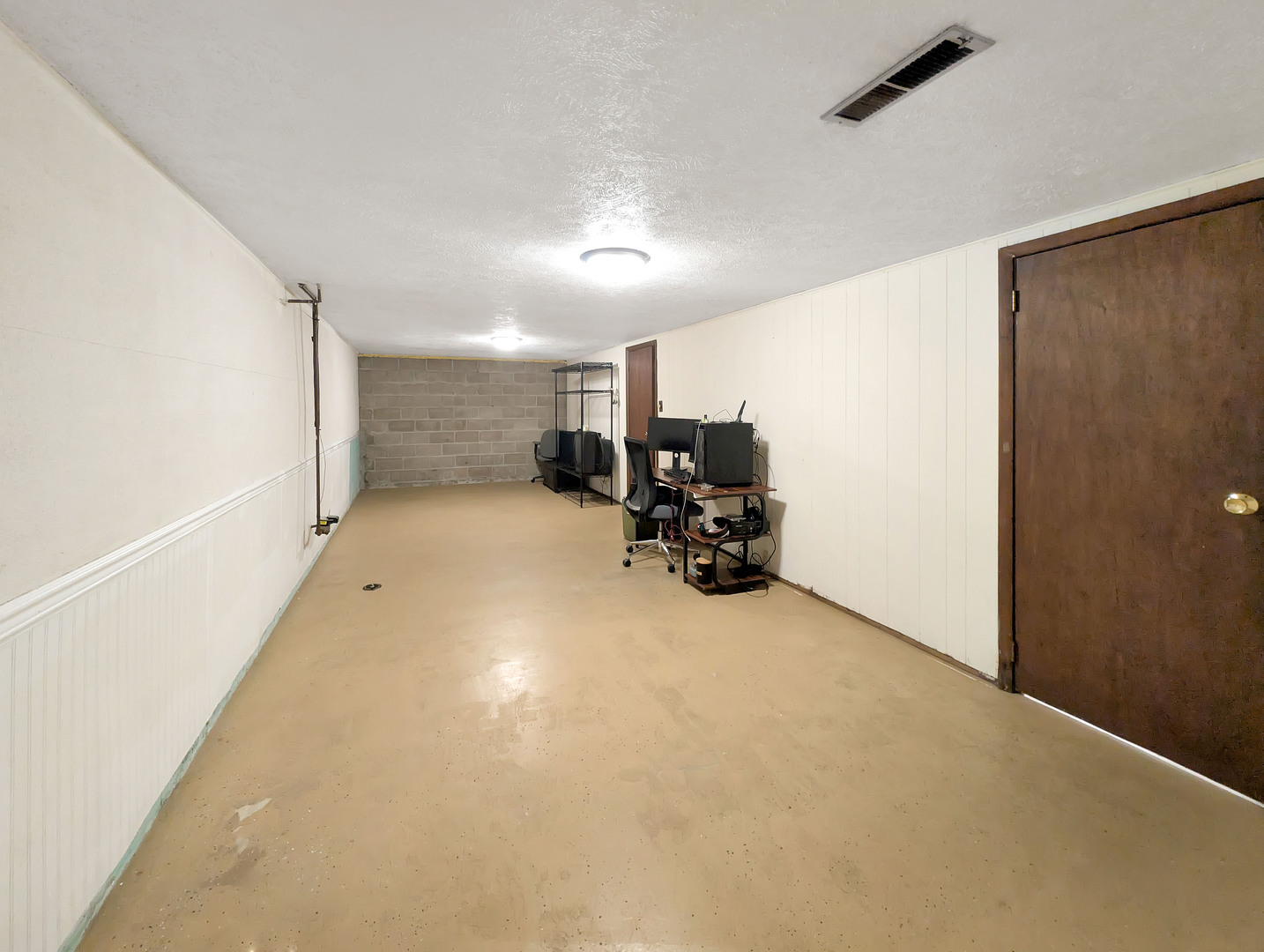 1203 Mount Vernon Drive, Bloomington, IL 61704