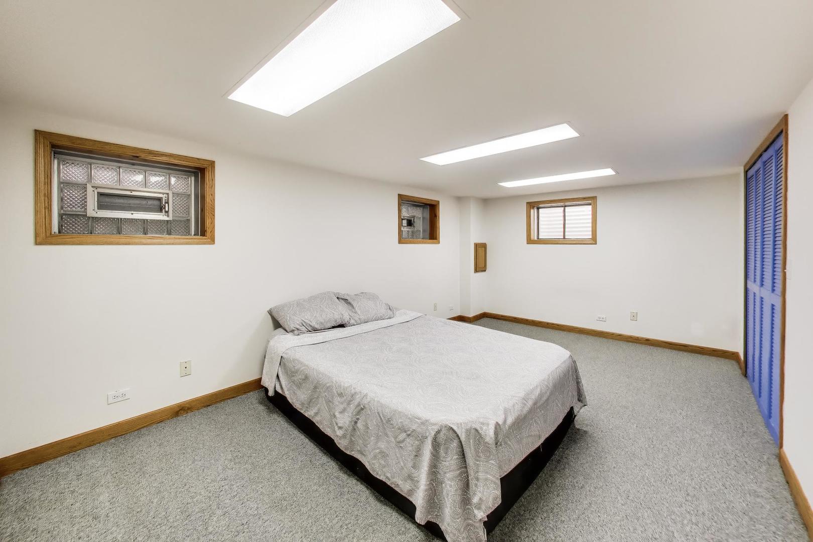 Des Plaines, IL 60016