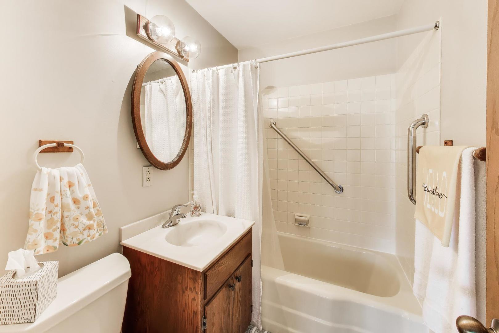 Des Plaines, IL 60016