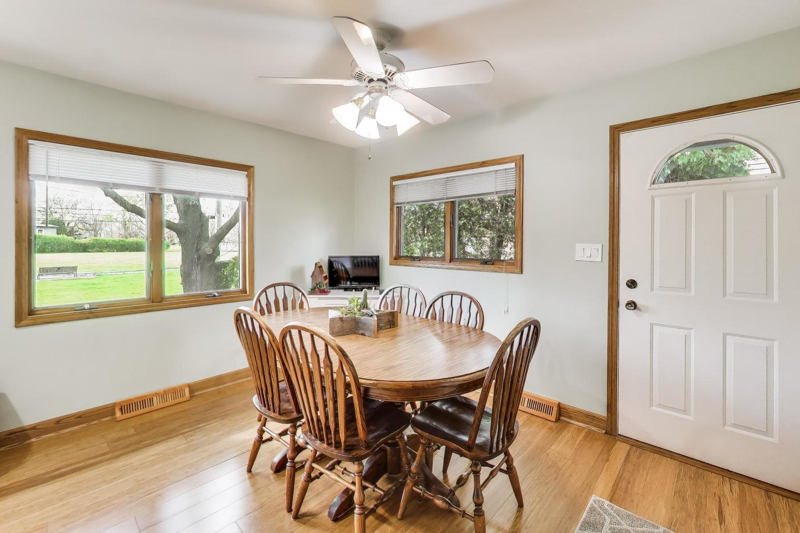 Des Plaines, IL 60016