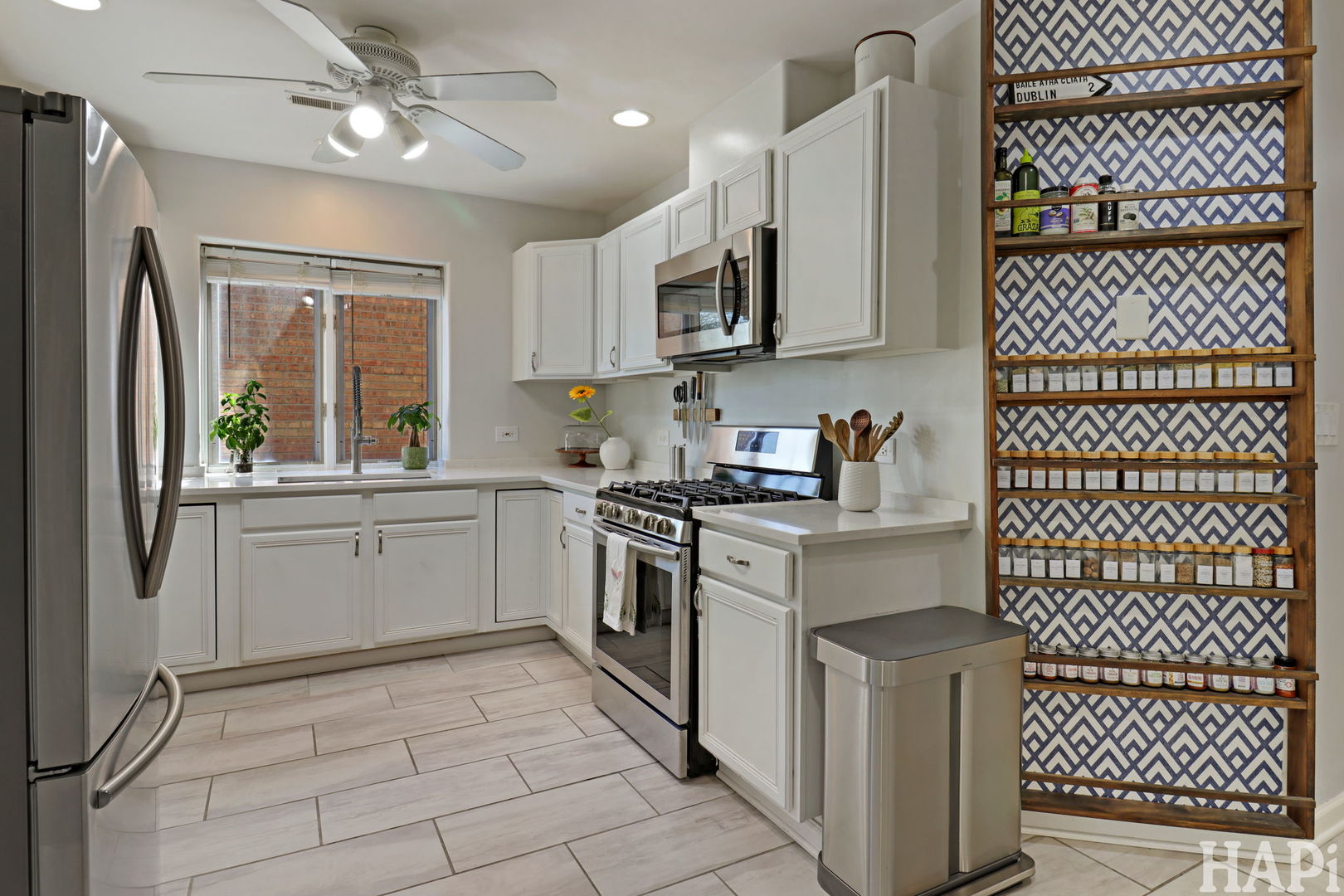 4716 W Addison Street #2E, Chicago, IL 60641