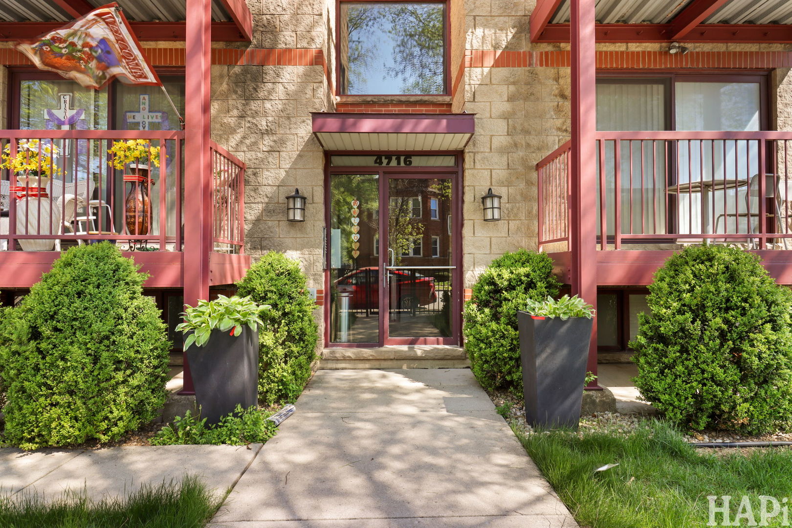 4716 W Addison Street #2E, Chicago, IL 60641