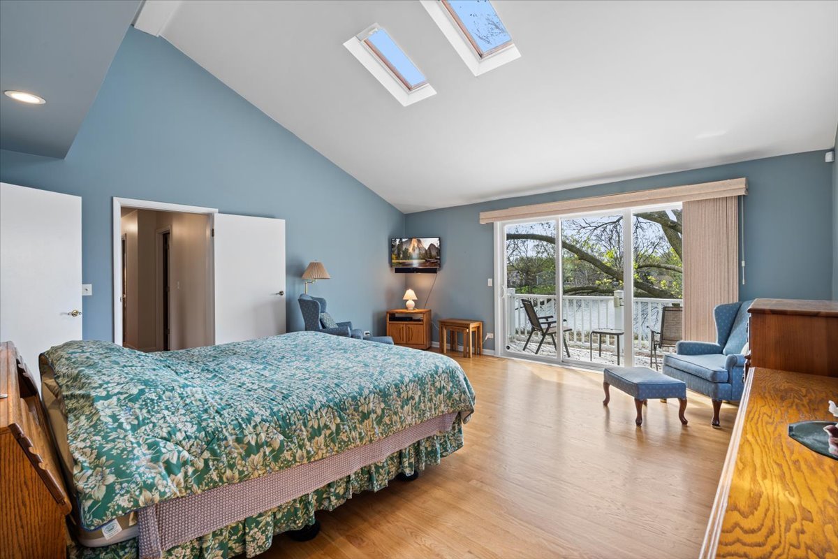 2025 Ivy Court, Schaumburg, IL 60194