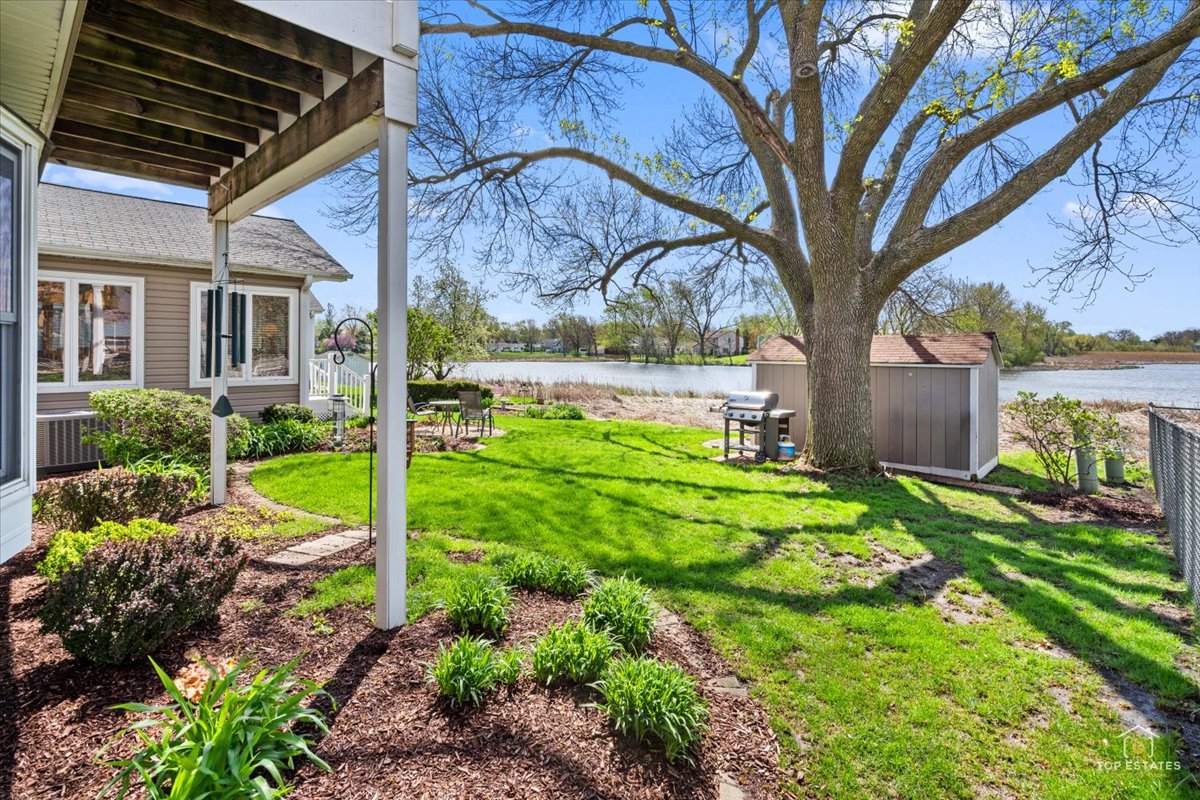 2025 Ivy Court, Schaumburg, IL 60194