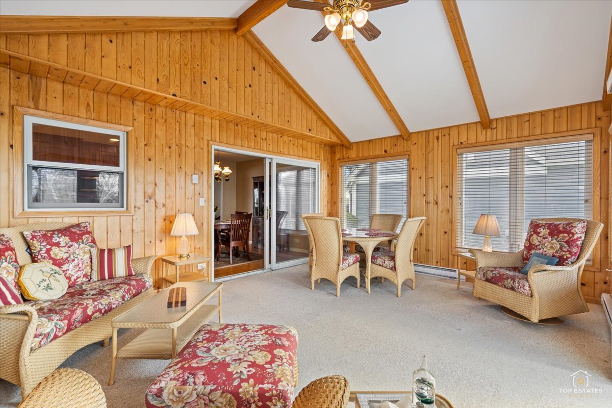 2025 Ivy Court, Schaumburg, IL 60194