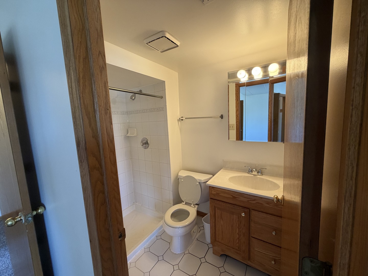 8659 Meade Avenue #1N, Burbank, IL 60459