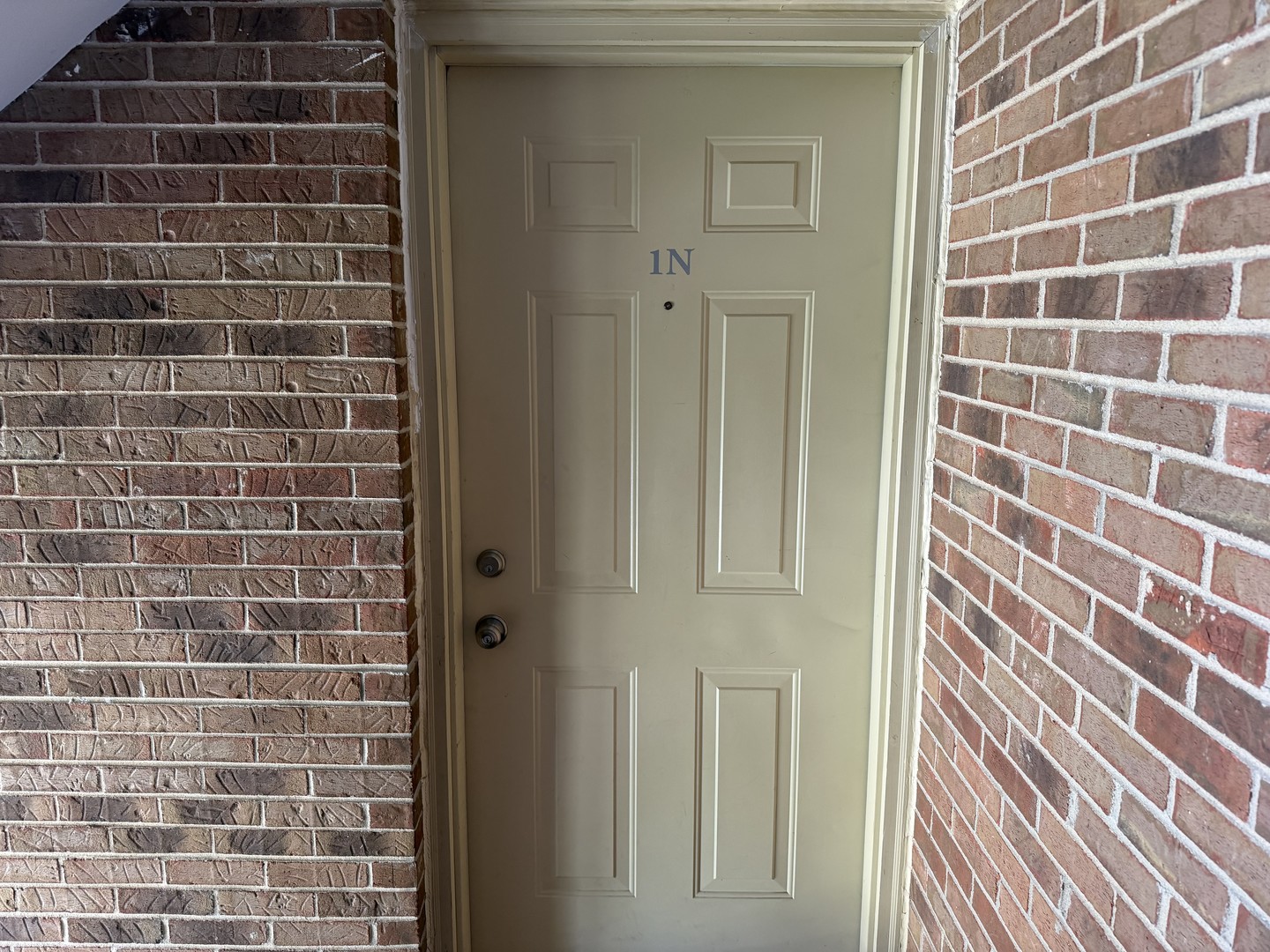 8659 Meade Avenue #1N, Burbank, IL 60459