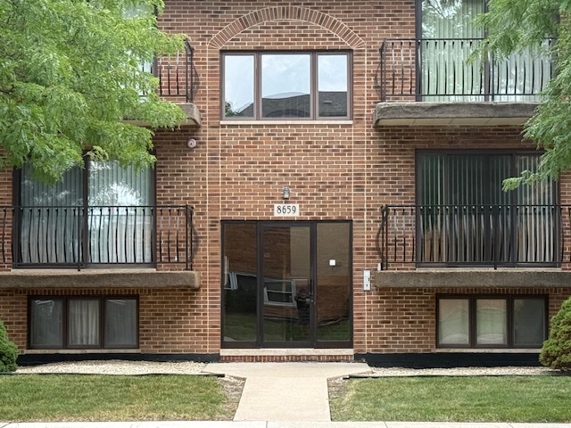 8659 Meade Avenue #1N, Burbank, IL 60459