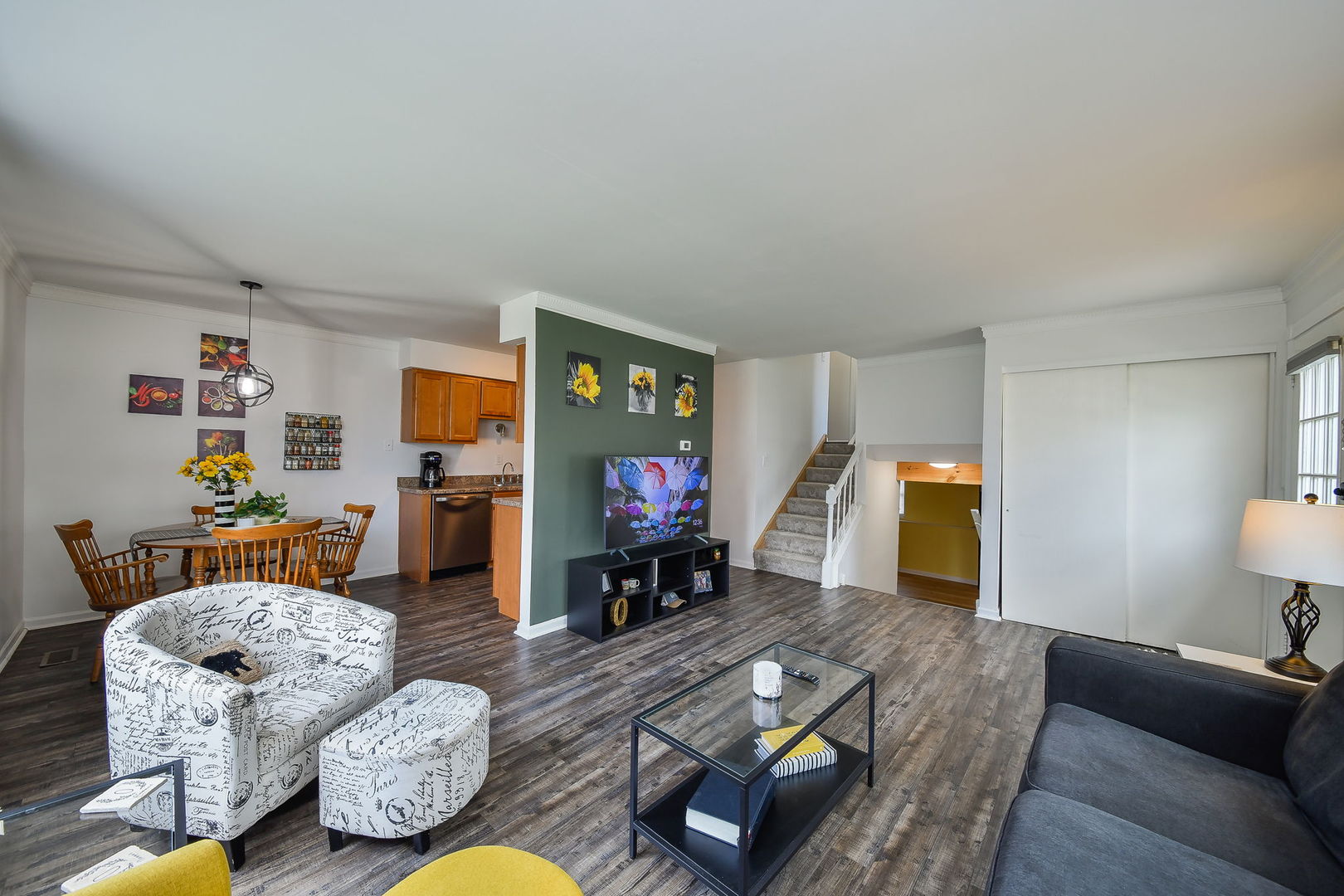 1554 Timber Trail, Wheaton, IL 60189