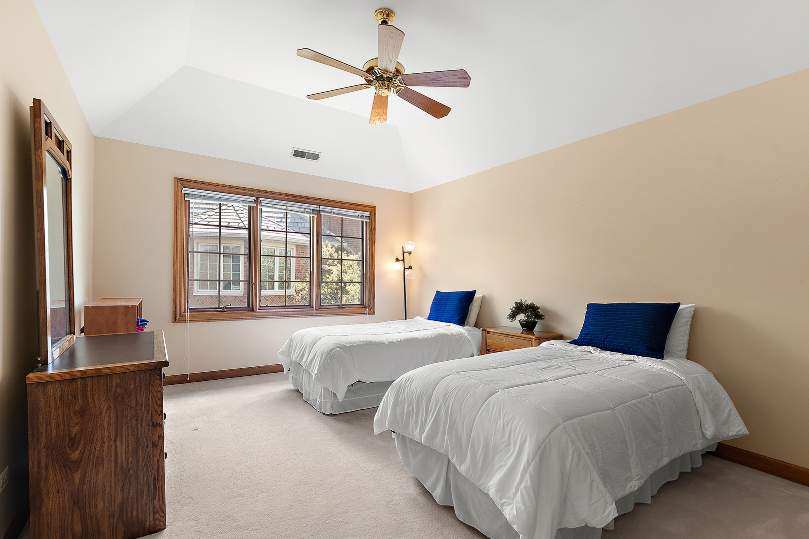 10555 Wildflower Road, Orland Park, IL 60462