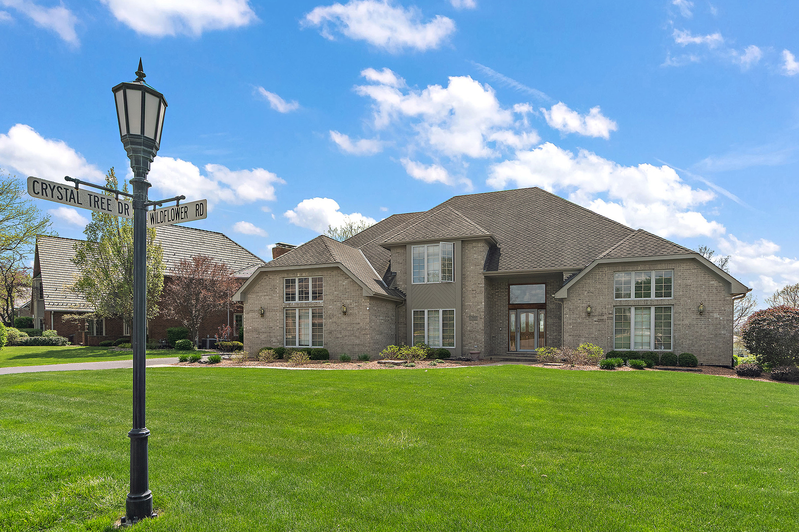 10555 Wildflower Road, Orland Park, IL 60462