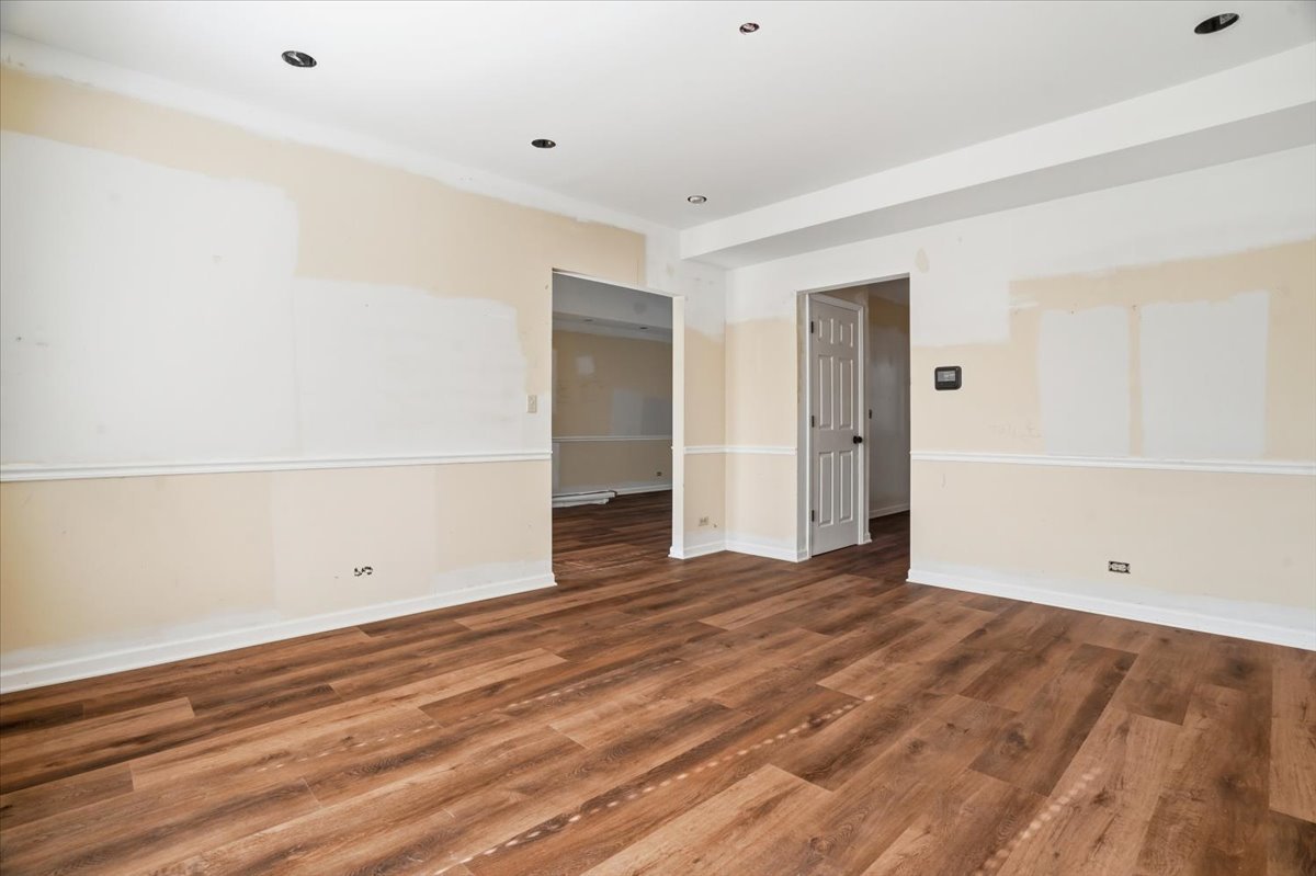 1204 Chatham Court #1204, Libertyville, IL 60048