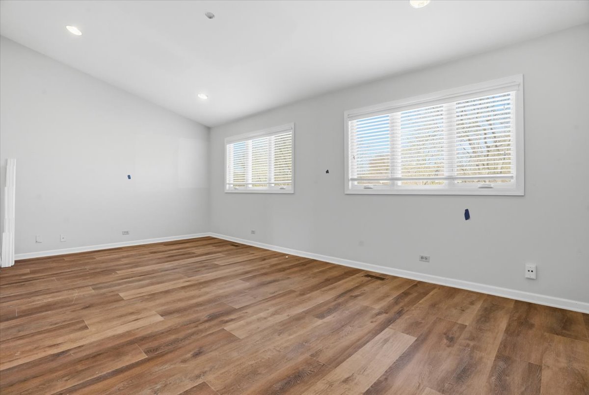 1204 Chatham Court #1204, Libertyville, IL 60048