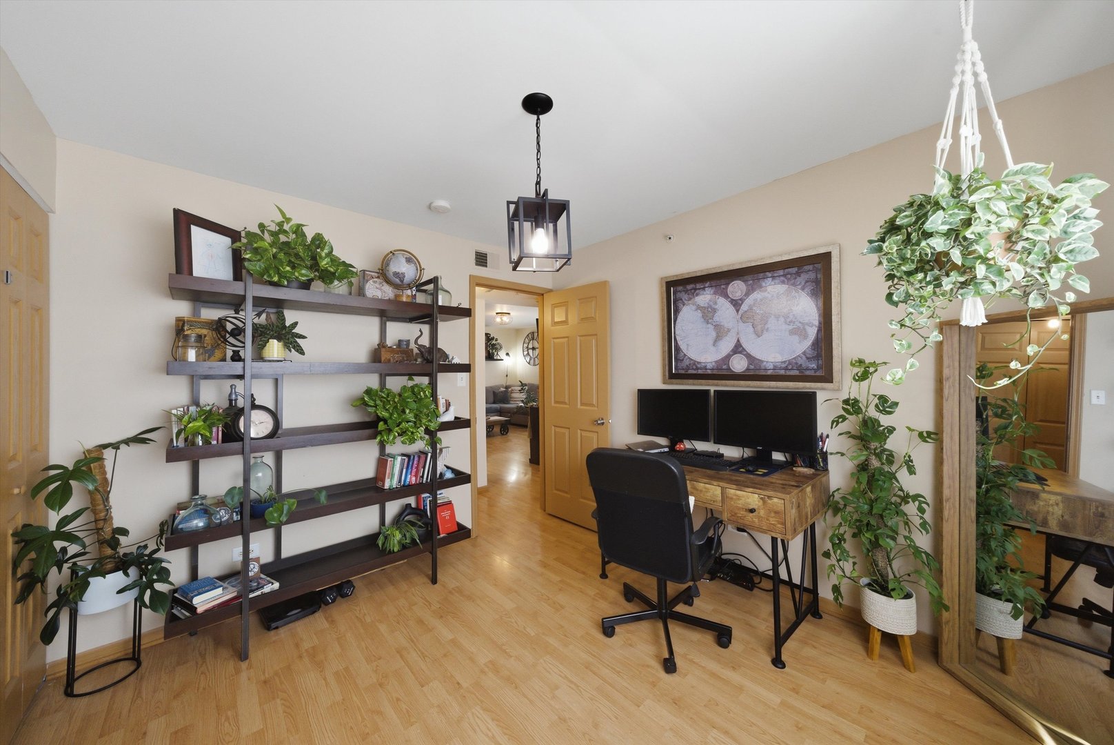 10437 Natoma Avenue #11, Chicago Ridge, IL 60415