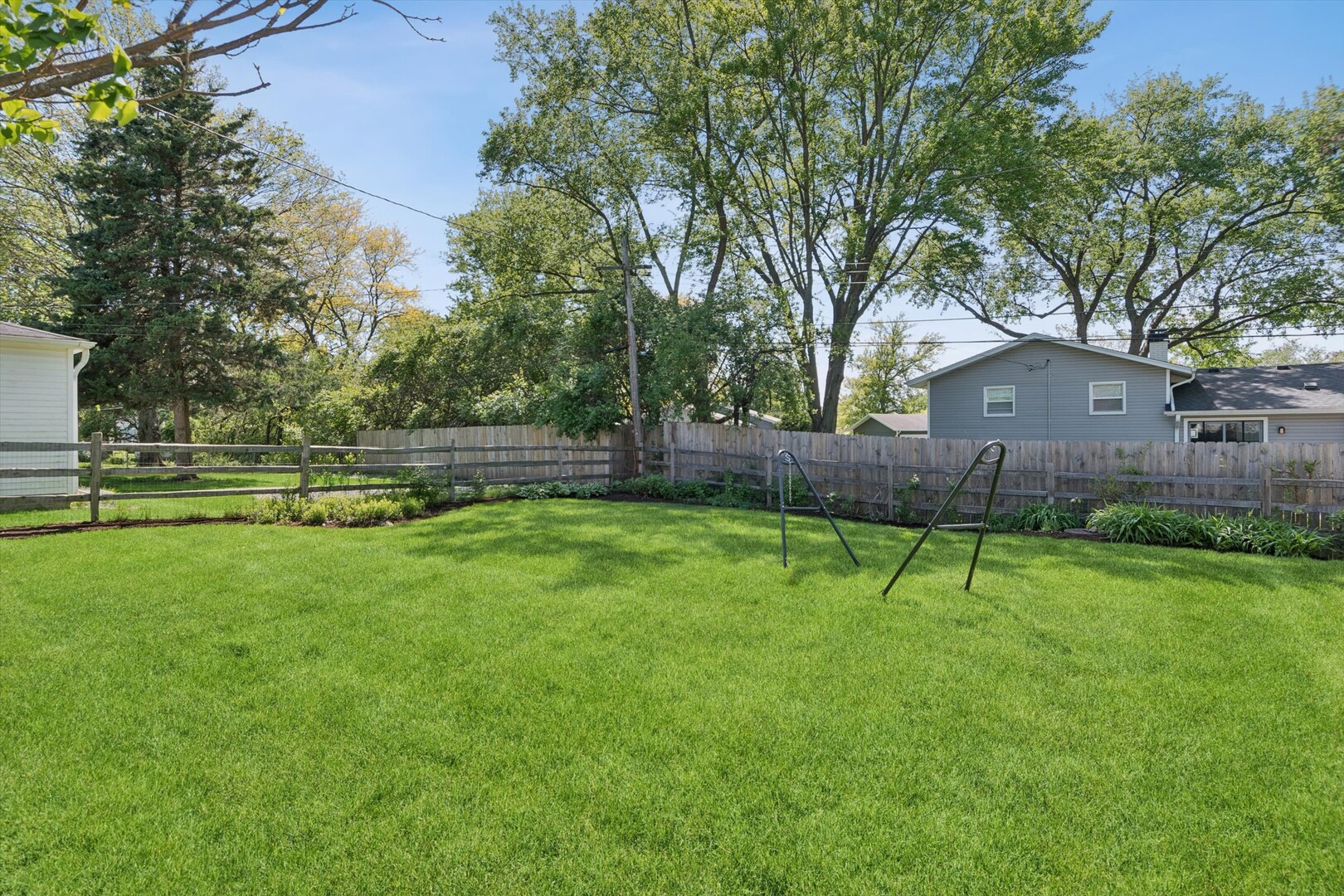 5324 Clover Drive, Lisle, IL 60532