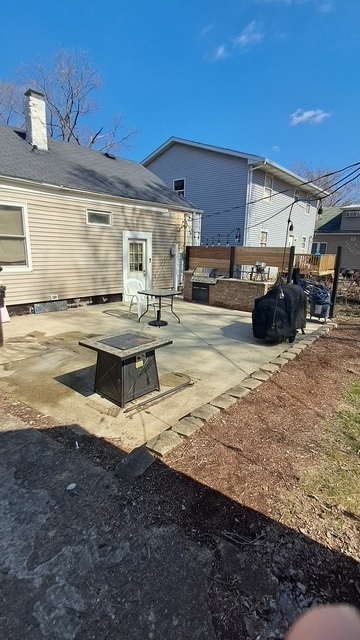 212 W Division Street, Bloomington, IL 61701