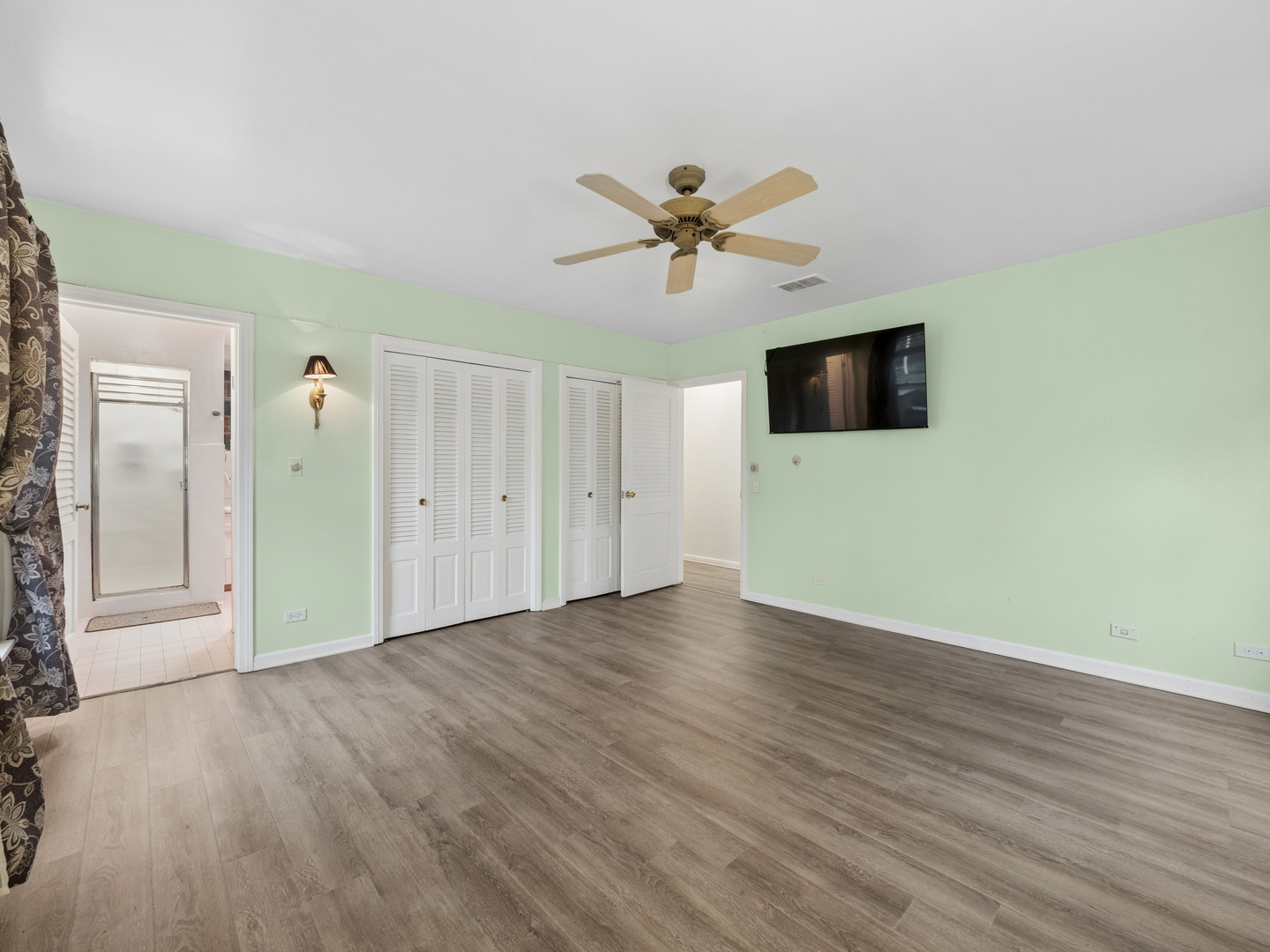 410 Flossmoor Avenue, Waukegan, IL 60085