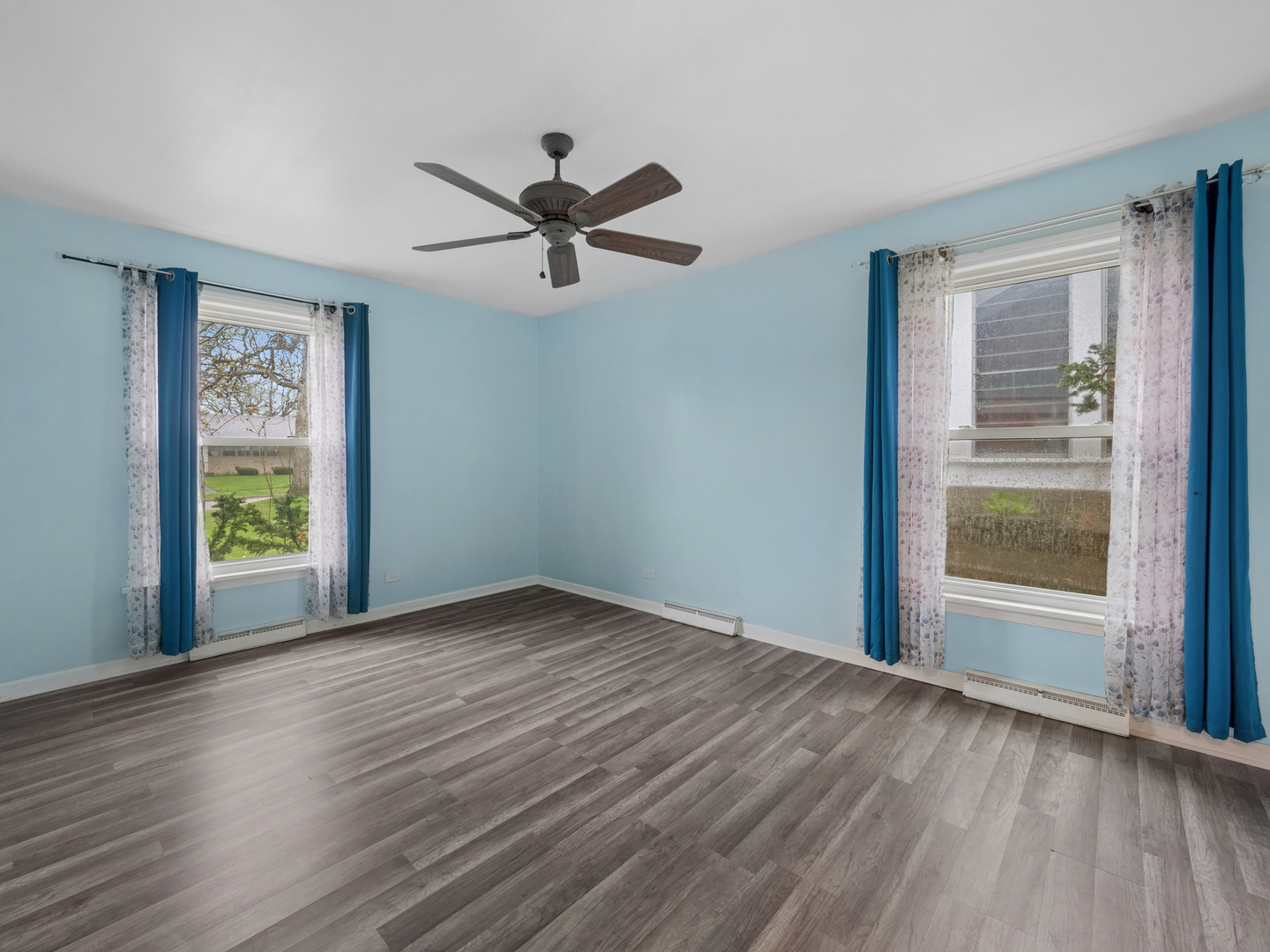 410 Flossmoor Avenue, Waukegan, IL 60085