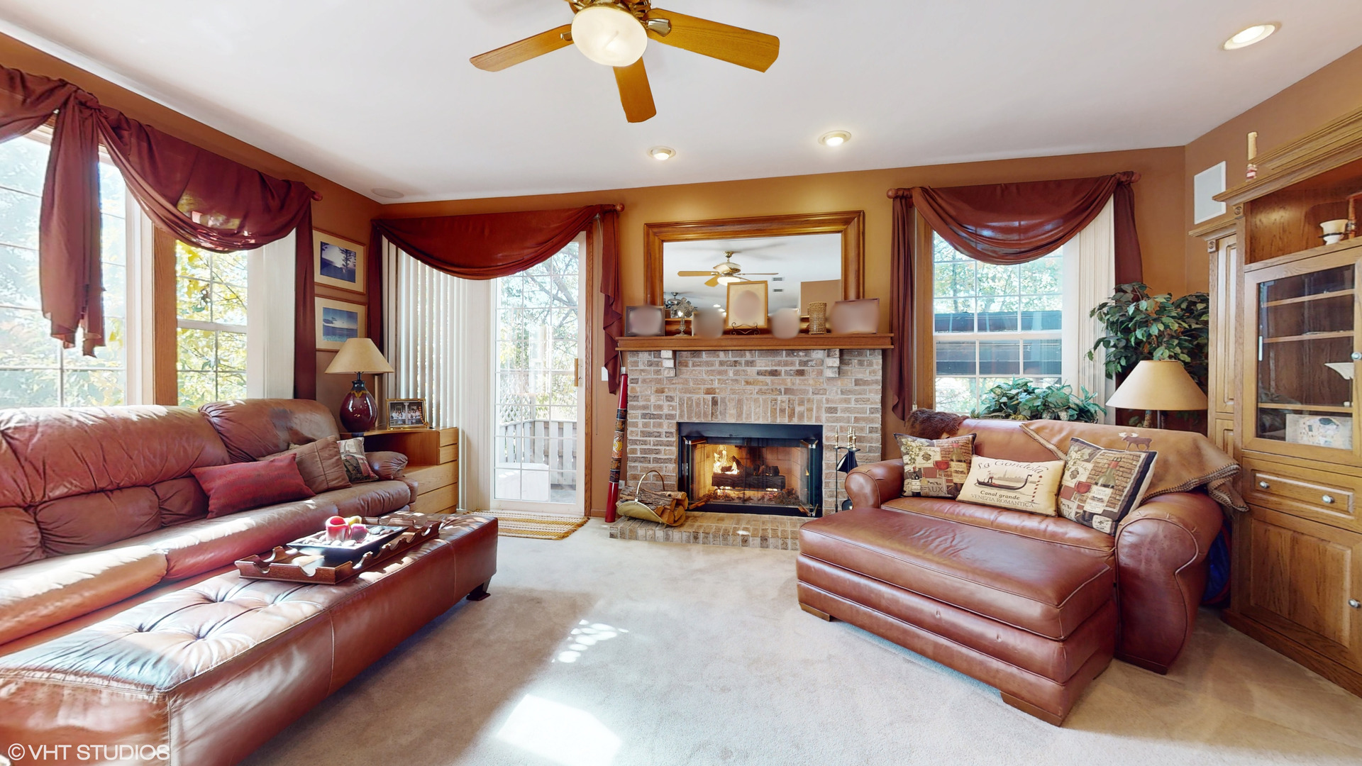 1640 S NEWTON Avenue, Park Ridge, IL 60068