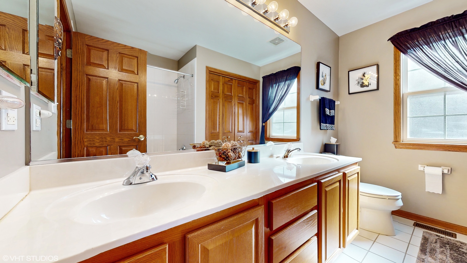 1640 S NEWTON Avenue, Park Ridge, IL 60068